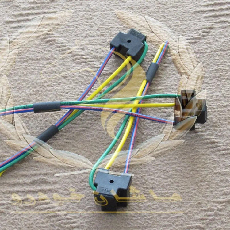 سوکت سه خار چراغ جلو (پیکان ، پراید ، پژو و ...) ، ماشان خودرو